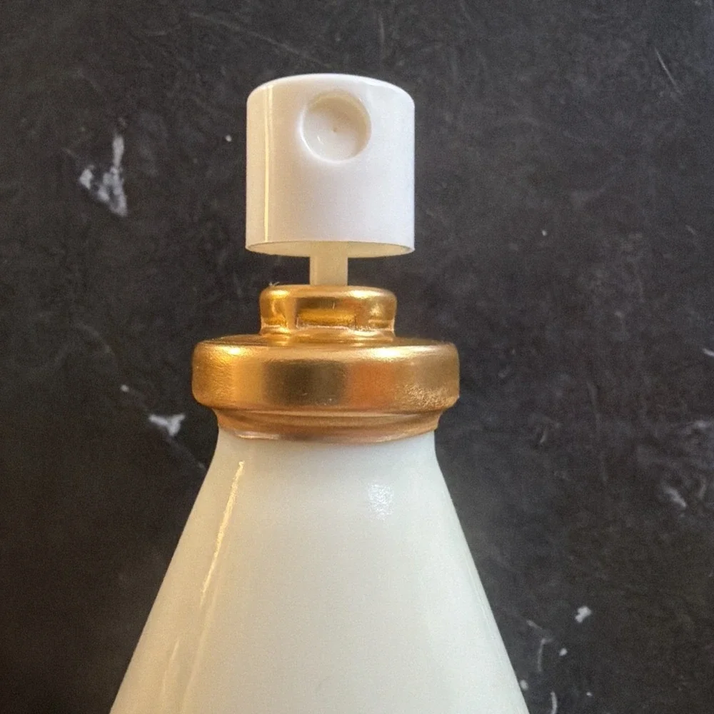 Vintage Old Spice Original Cologne 2.5oz in Original Cream Glass Bottle
